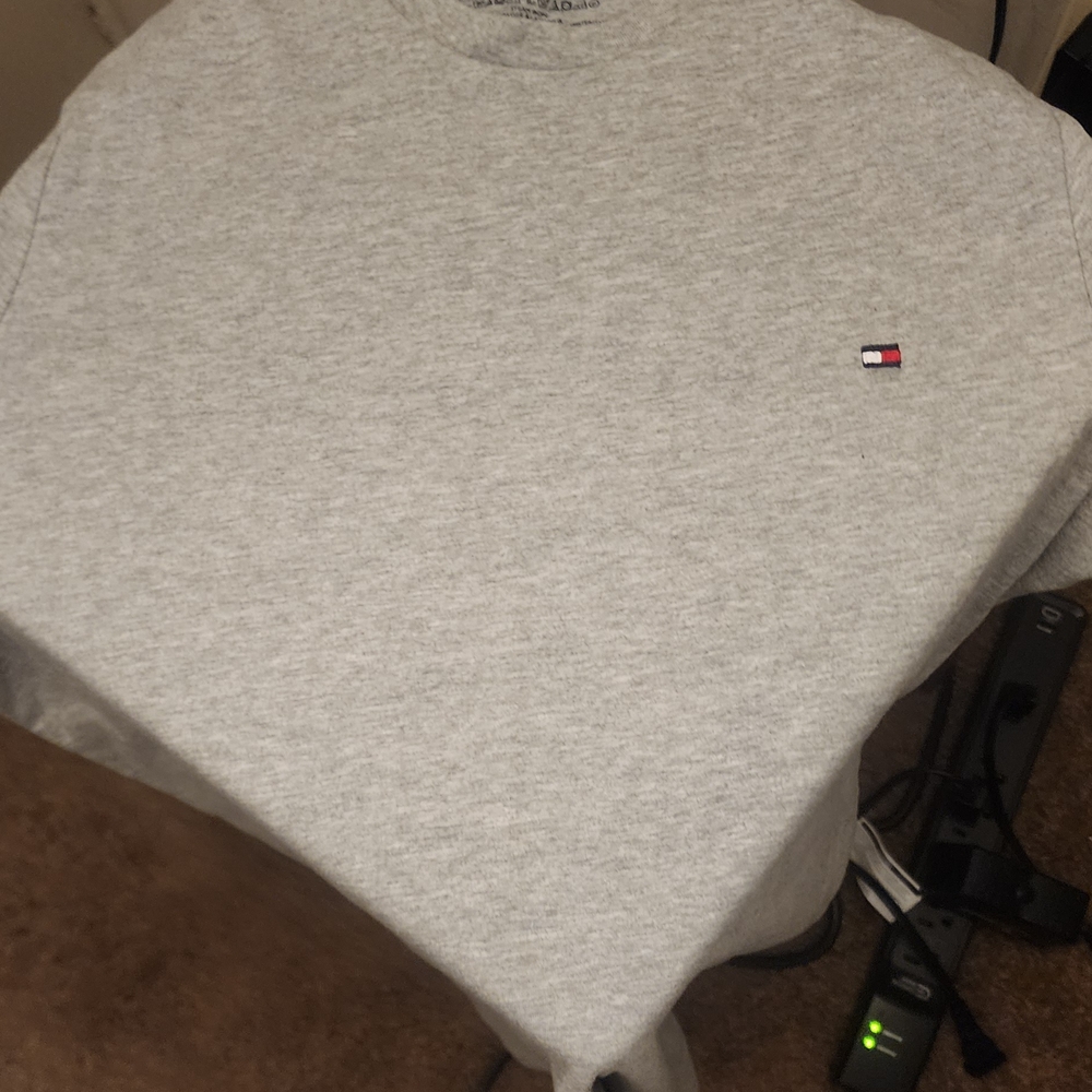 Tommy Hilfiger Men's Gray T-Shirt